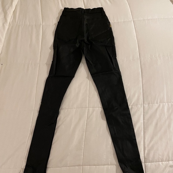 Vibrant Super Skinny High Waisted Leather Pants (Size W26) - Picture 2 of 3